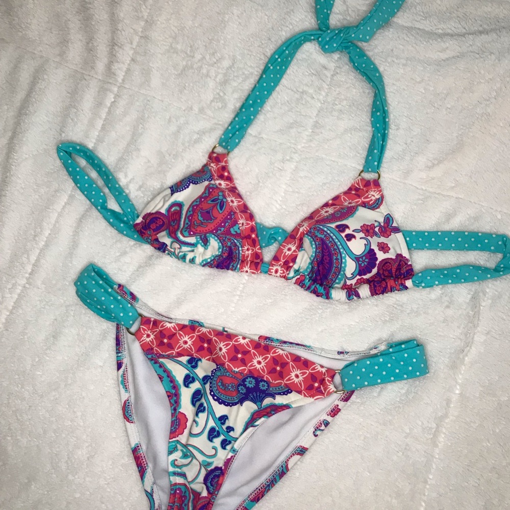Bikini 👙 Bundle (7 pieces) Sizes S & M